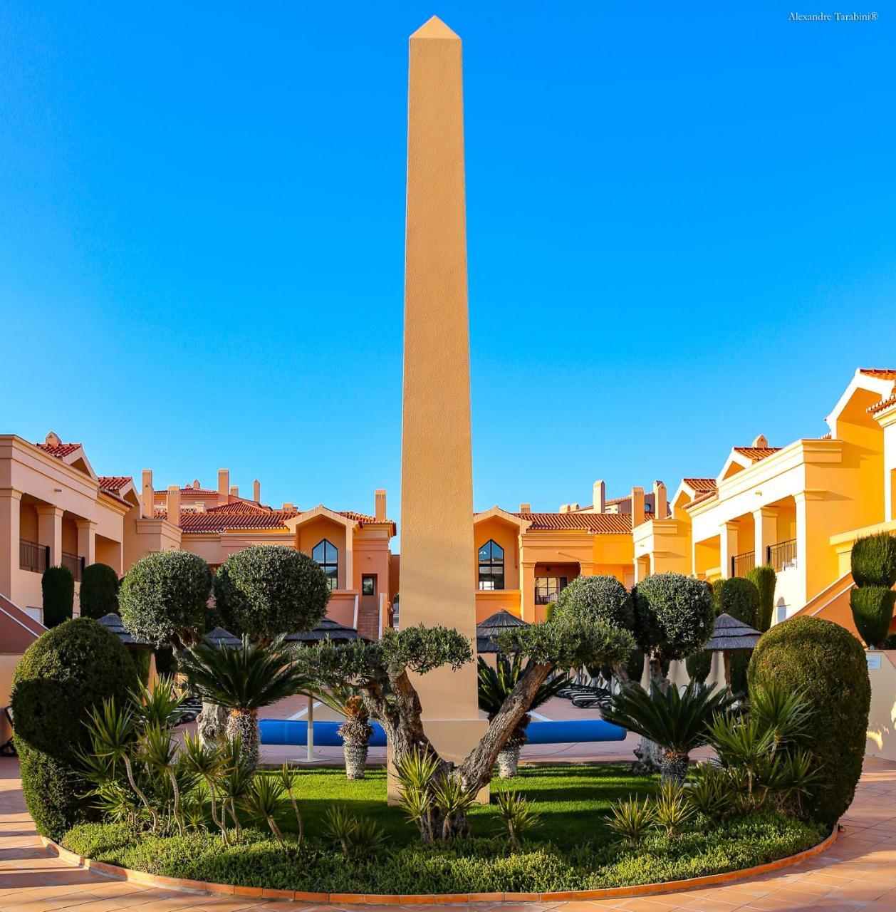 Luzbay Pool Apartments Exterior photo